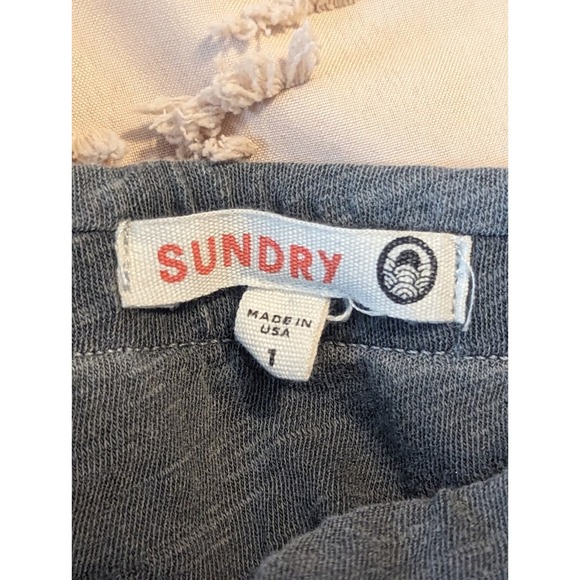 SUNDRY® Side Slit Skirt. Gray/Grey. Size 1 (small). 95% cotton/5% spandex - Picture 4 of 10